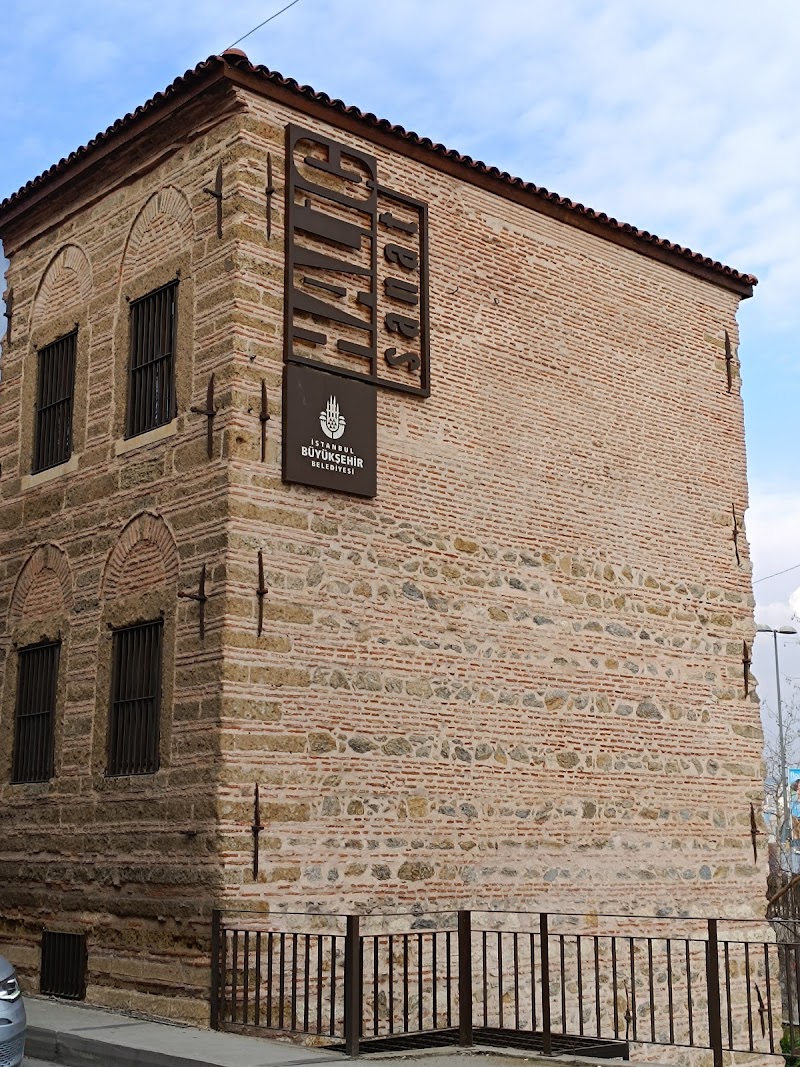 Özge Kahraman: Karanlığın Hafızası